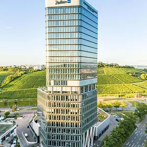 Radisson Blu At Porsche Design Tower Штутгарт