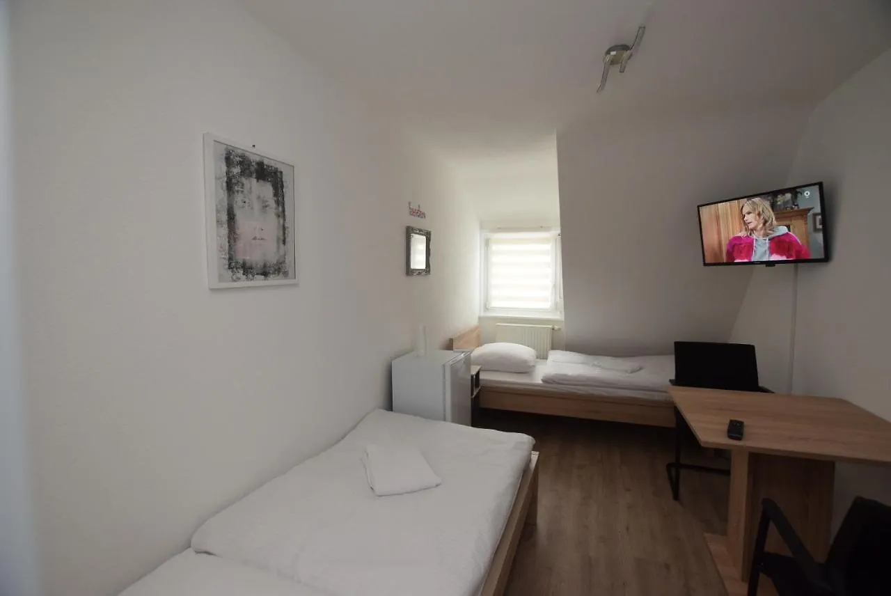 Ab Moehringen Messe Zimmer location